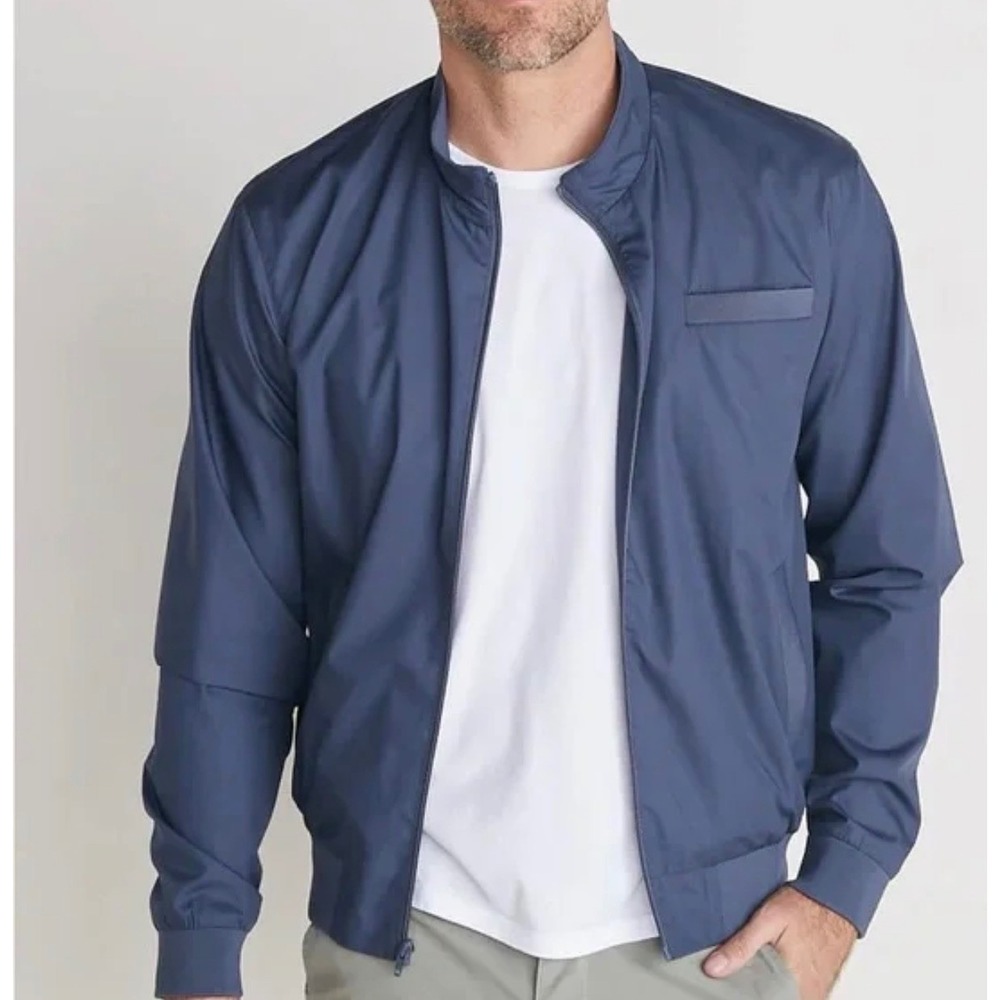 Marine Layer Carlsbad Retro Windbreaker in a navblue shade size small mens
